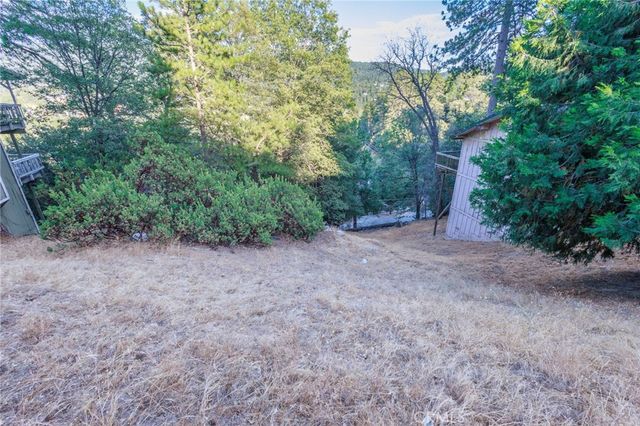 310 Wylerhorn, Crestline, CA 92325