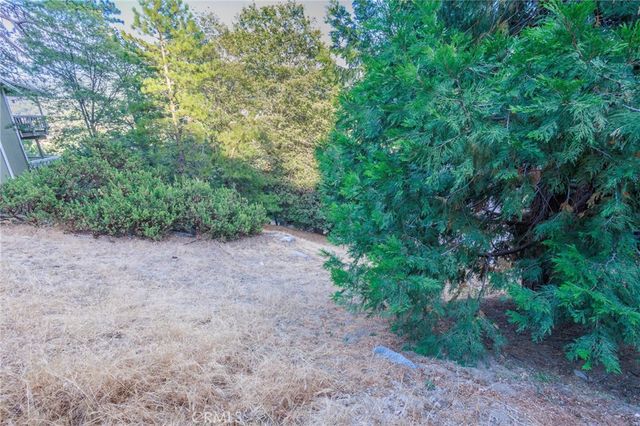 310 Wylerhorn, Crestline, CA 92325
