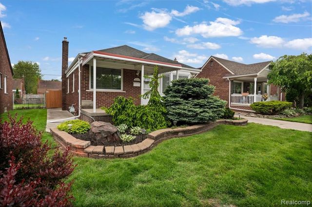 2211 White Avenue, Lincoln Park, MI 48146