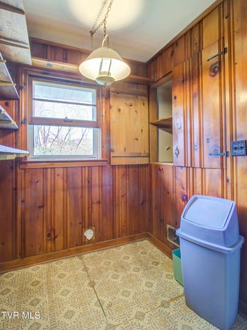 1302 Oxford Place, Johnson City, TN 37601