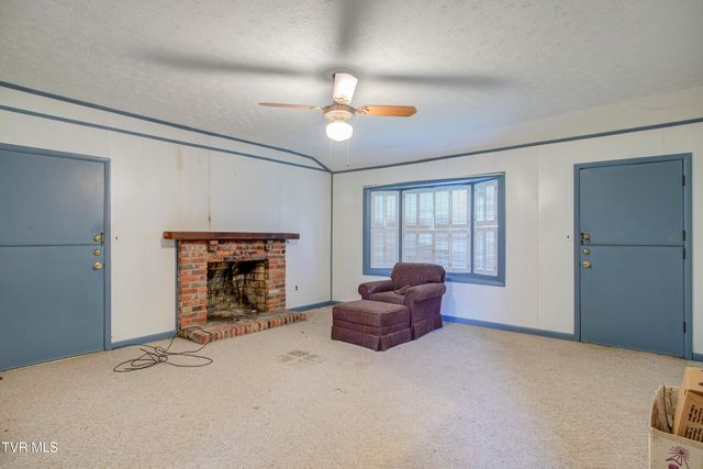 1302 Oxford Place, Johnson City, TN 37601