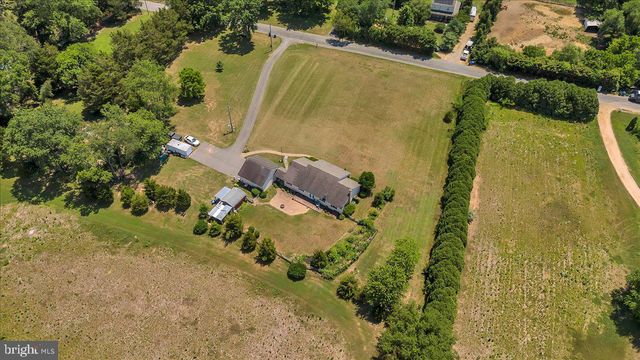 34 LAWRENCE RD, Quinton, NJ 08072