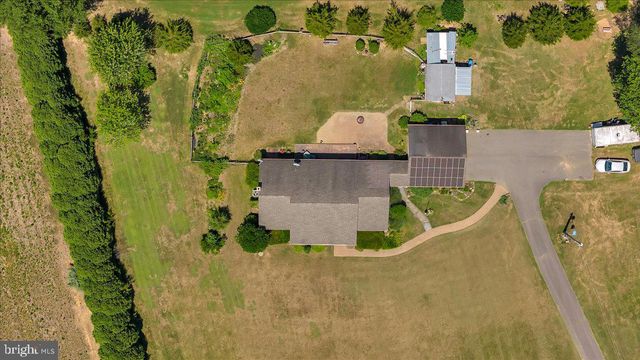 34 LAWRENCE RD, Quinton, NJ 08072