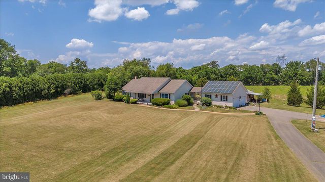 34 LAWRENCE RD, Quinton, NJ 08072