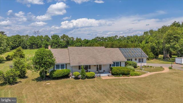 34 LAWRENCE RD, Quinton, NJ 08072