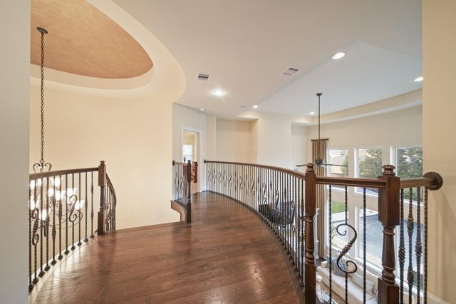2305 Farris Valley Lane, Friendswood, TX 77546