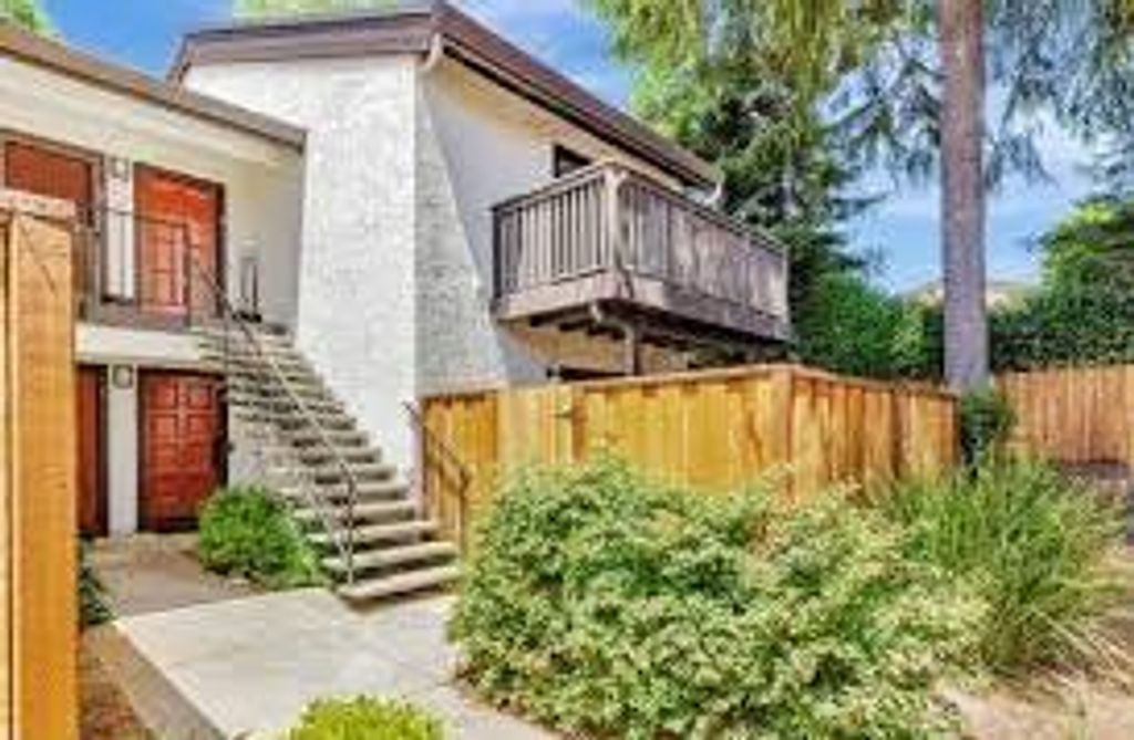 775 Williamsburg Way C, Gilroy, CA 95020