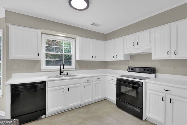 1853 Windcrest Drive SW, Lilburn, GA 30047