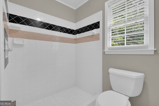 1853 Windcrest Drive SW, Lilburn, GA 30047