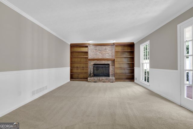 1853 Windcrest Drive SW, Lilburn, GA 30047