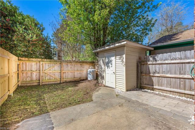 5121 Radcliffe CIR, Portsmouth, VA 23703