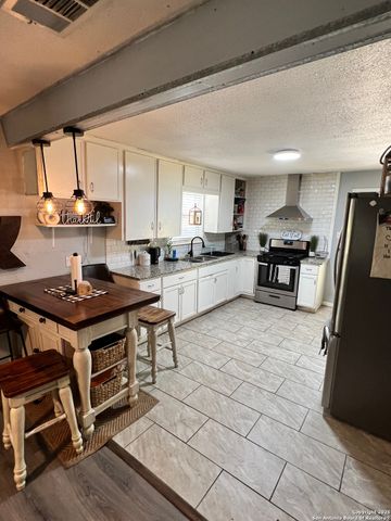 1518 Logwood, San Antonio, TX 78221