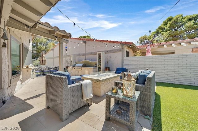3305 Plaza Del Paz, Las Vegas, NV 89102