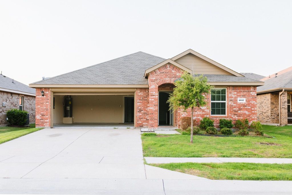 1037 Sewell Drive, Fate, TX 75189
