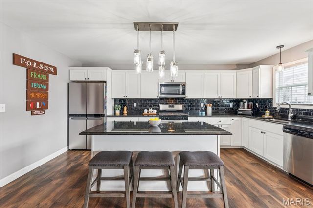 708 Conner Circle, Fairview Heights, IL 62208