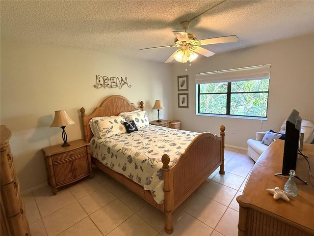 305 30TH AVENUE W A312, Bradenton, FL 34205