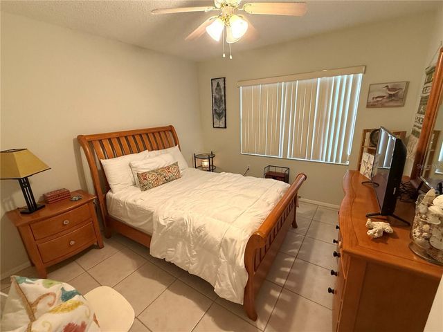 305 30TH AVENUE W A312, Bradenton, FL 34205