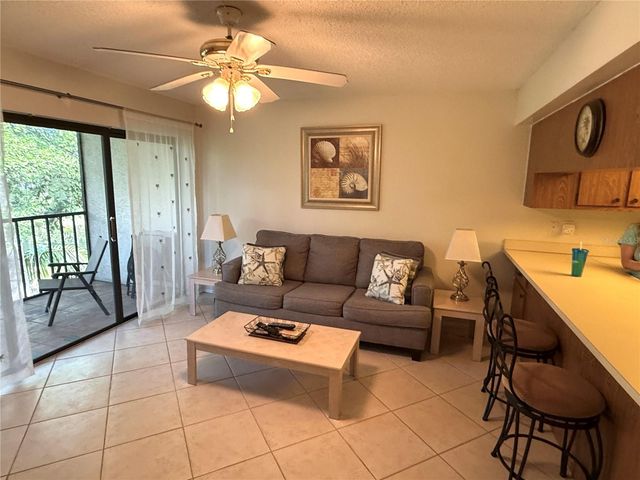 305 30TH AVENUE W A312, Bradenton, FL 34205