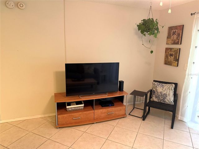 305 30TH AVENUE W A312, Bradenton, FL 34205