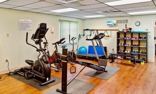 305 30TH AVENUE W A312, Bradenton, FL 34205