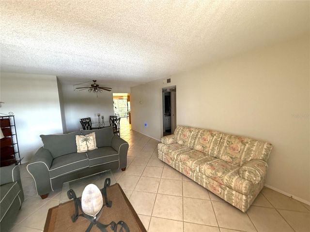 305 30TH AVENUE W A312, Bradenton, FL 34205