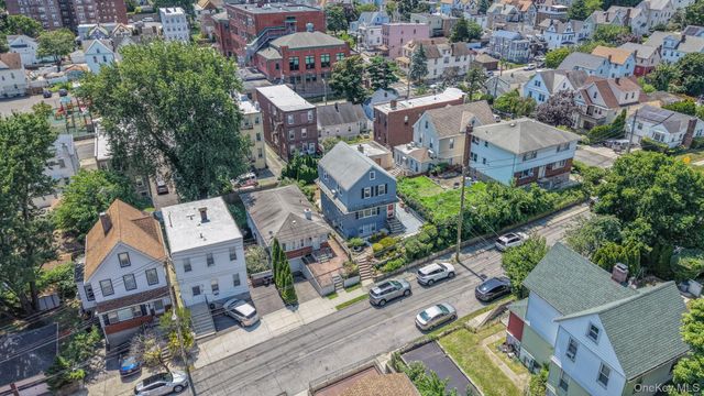 18 Edgewood Avenue, Yonkers, NY 10704