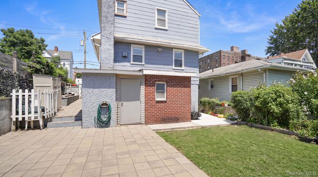 18 Edgewood Avenue, Yonkers, NY 10704