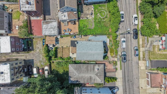 18 Edgewood Avenue, Yonkers, NY 10704