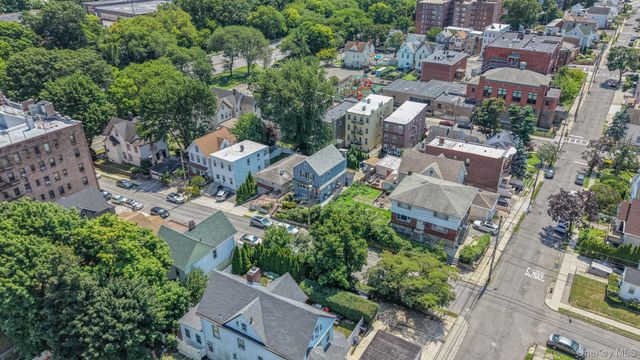 18 Edgewood Avenue, Yonkers, NY 10704