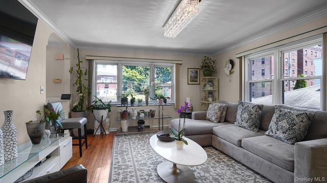 18 Edgewood Avenue, Yonkers, NY 10704