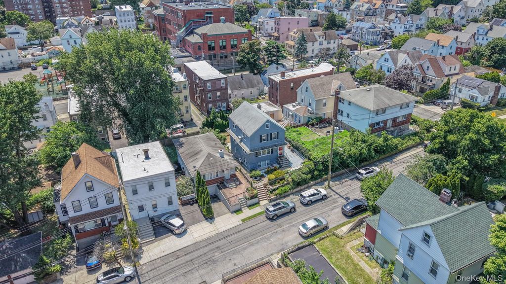 18 Edgewood Avenue, Yonkers, NY 10704 — photo 2