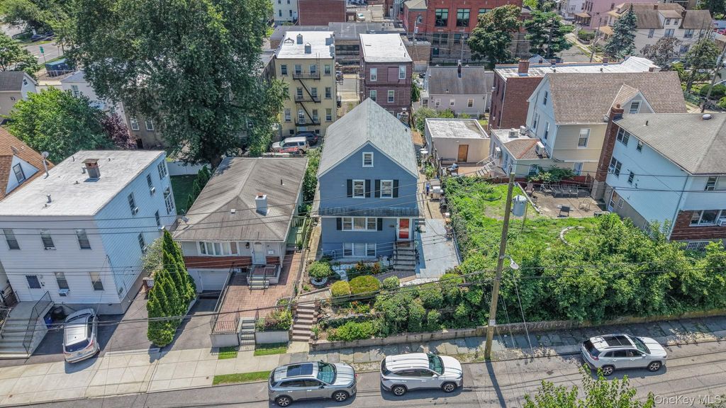18 Edgewood Avenue, Yonkers, NY 10704 — photo 4