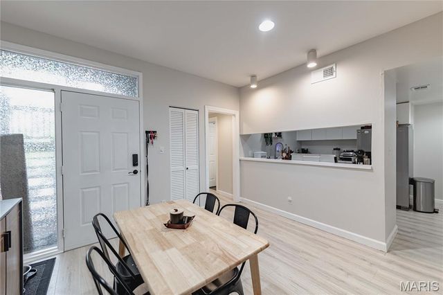 406 Clara Avenue 4, St Louis, MO 63112