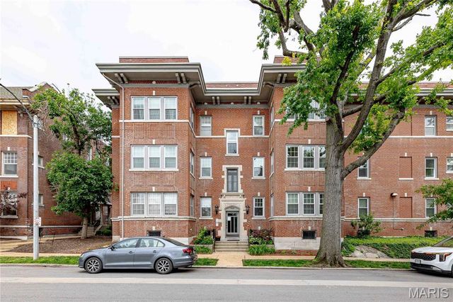 406 Clara Avenue 4, St Louis, MO 63112