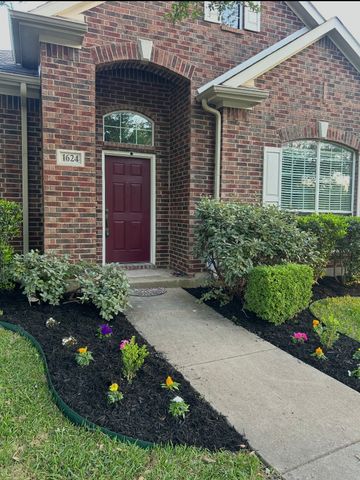 1624 Tanglerose Drive, Desoto, TX 75115