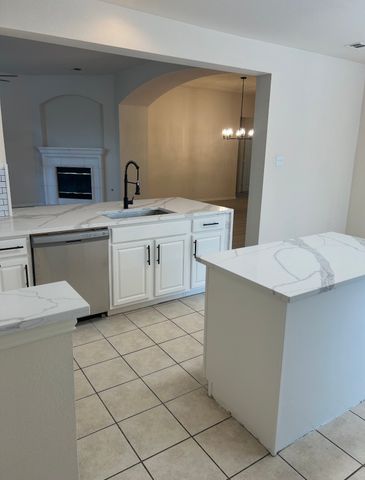 1624 Tanglerose Drive, Desoto, TX 75115
