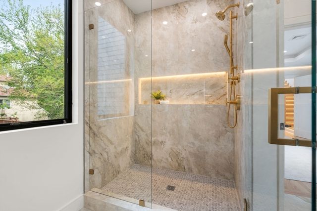 30 Keefe Ave 30, Newton, MA 02464