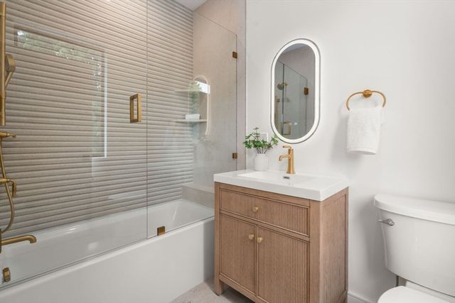 30 Keefe Ave 30, Newton, MA 02464