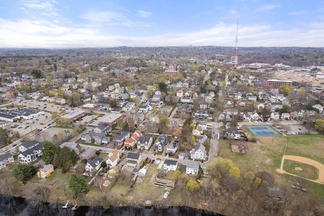 30 Keefe Ave 30, Newton, MA 02464