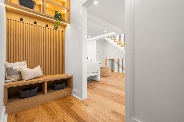 30 Keefe Ave 30, Newton, MA 02464