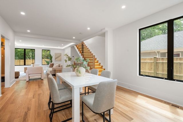 30 Keefe Ave 30, Newton, MA 02464