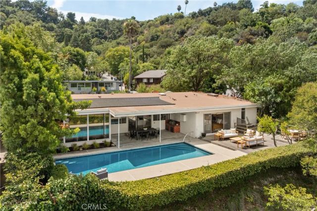 3511 Stonehill Place, Sherman Oaks, CA 91423