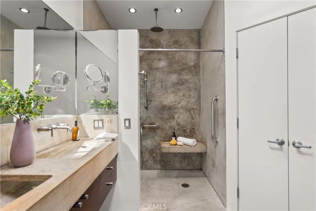 3511 Stonehill Place, Sherman Oaks, CA 91423