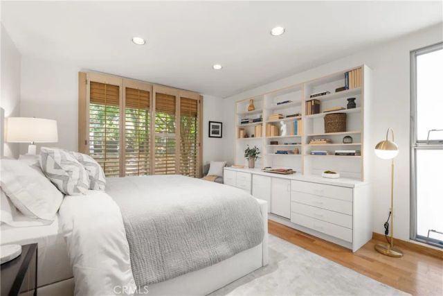3511 Stonehill Place, Sherman Oaks, CA 91423