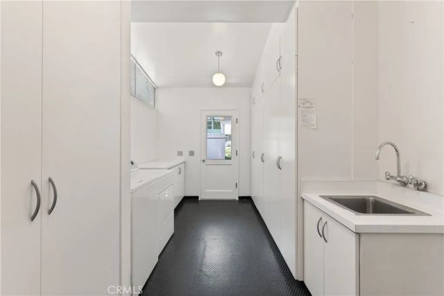3511 Stonehill Place, Sherman Oaks, CA 91423