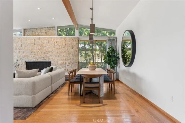 3511 Stonehill Place, Sherman Oaks, CA 91423