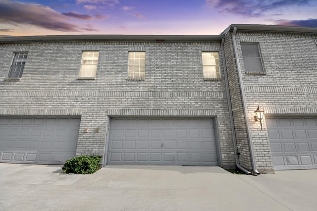 554 Wilcrest Drive 554, Houston, TX 77042