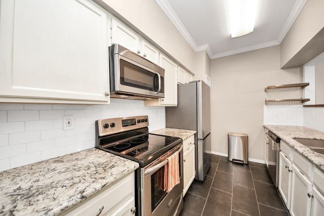 554 Wilcrest Drive 554, Houston, TX 77042