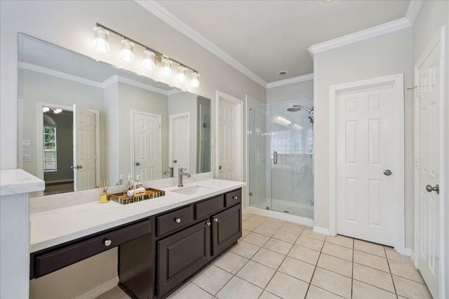 5638 Avalon Way, Houston, TX 77057