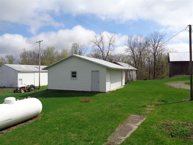 6020 Skuse Road, Osseo, MI 49266